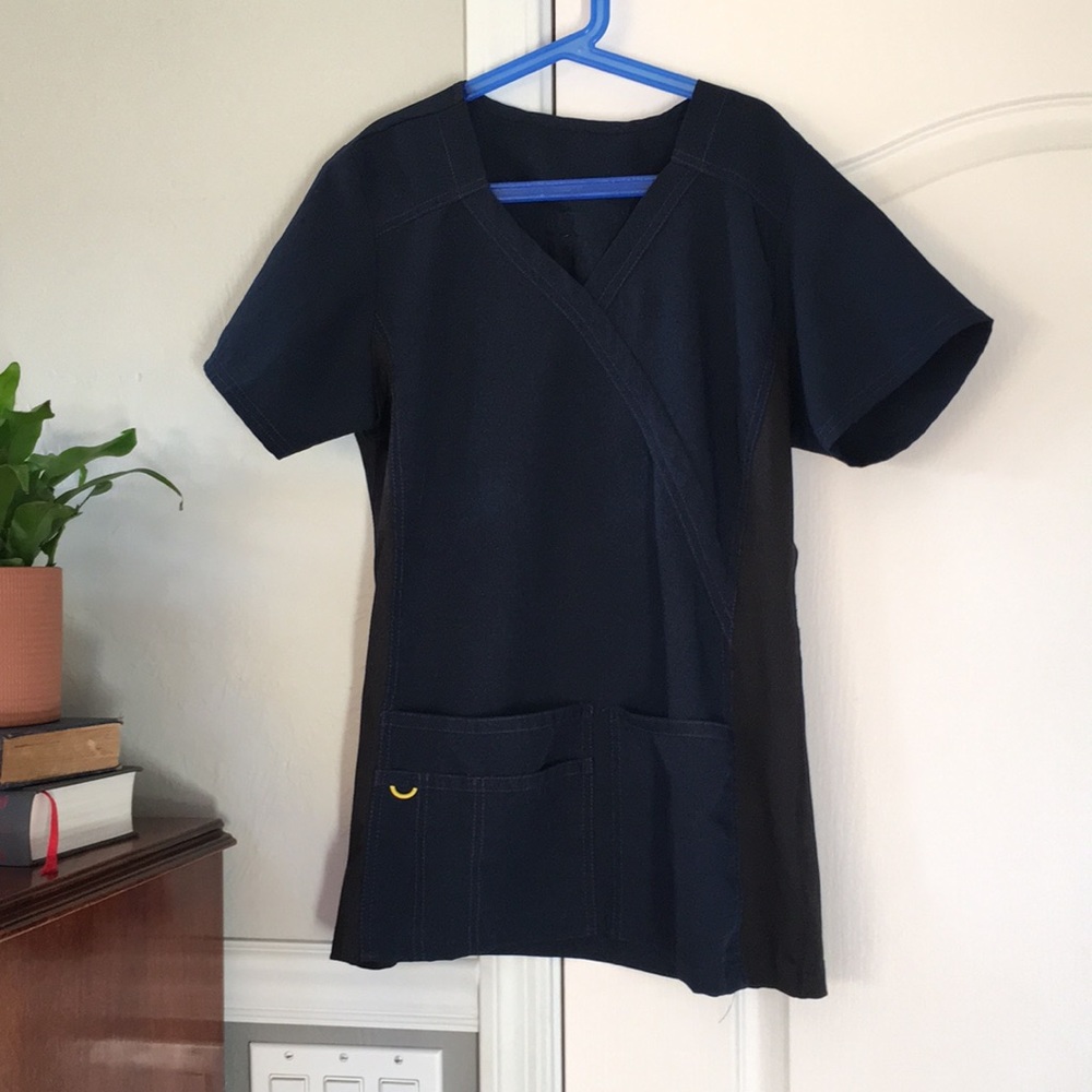 •WonderWink Womens Navy Blue Scrub Top•